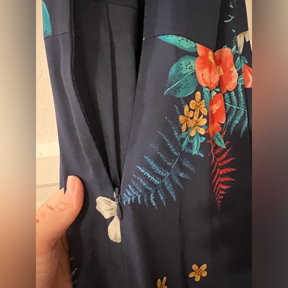 Express Hawaiian Dress Size 4 - Picture 8 of 9